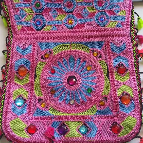 Indian embroidered crossbody purse - Picture 2 of 9